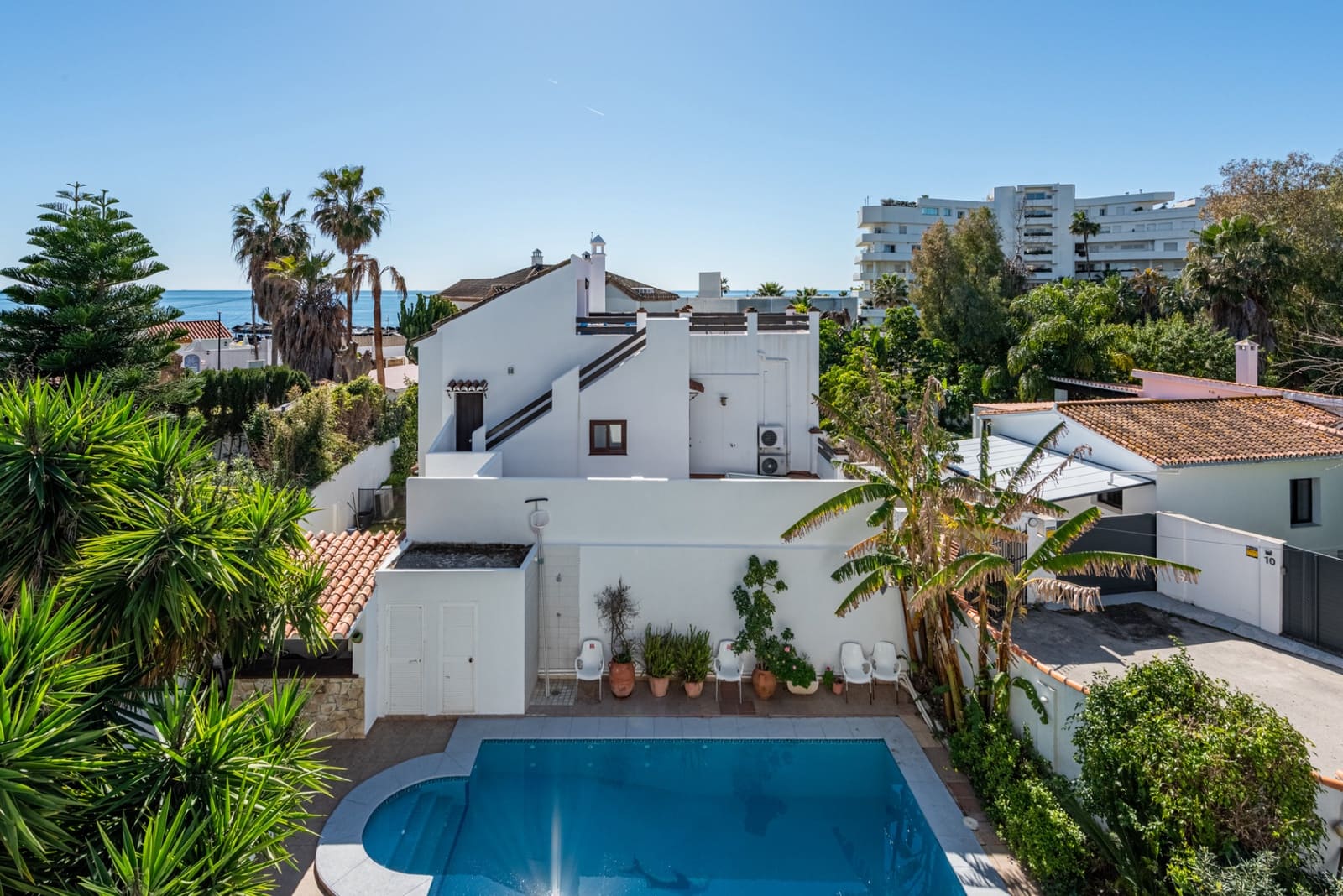 4 bedroom Villa for sale in San Pedro de Alcantara with pool garage - € 1,950,000 (Ref: 9590808)