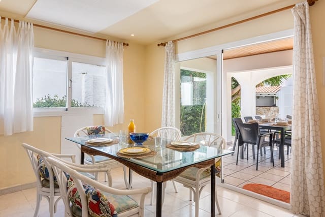4 soveværelse Villa til salg i Nueva Alcántara, Marbella med swimmingpool garage - € 1.950.000 (Ref: 9590808)