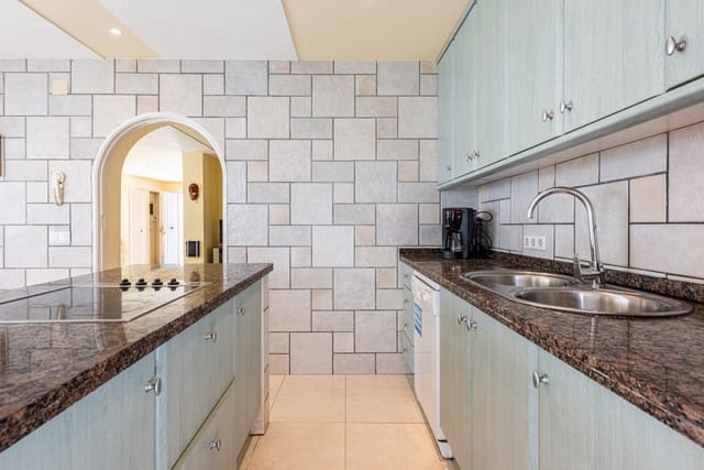 4 soveværelse Villa til salg i Nueva Alcántara, Marbella med swimmingpool garage - € 1.950.000 (Ref: 9590808)