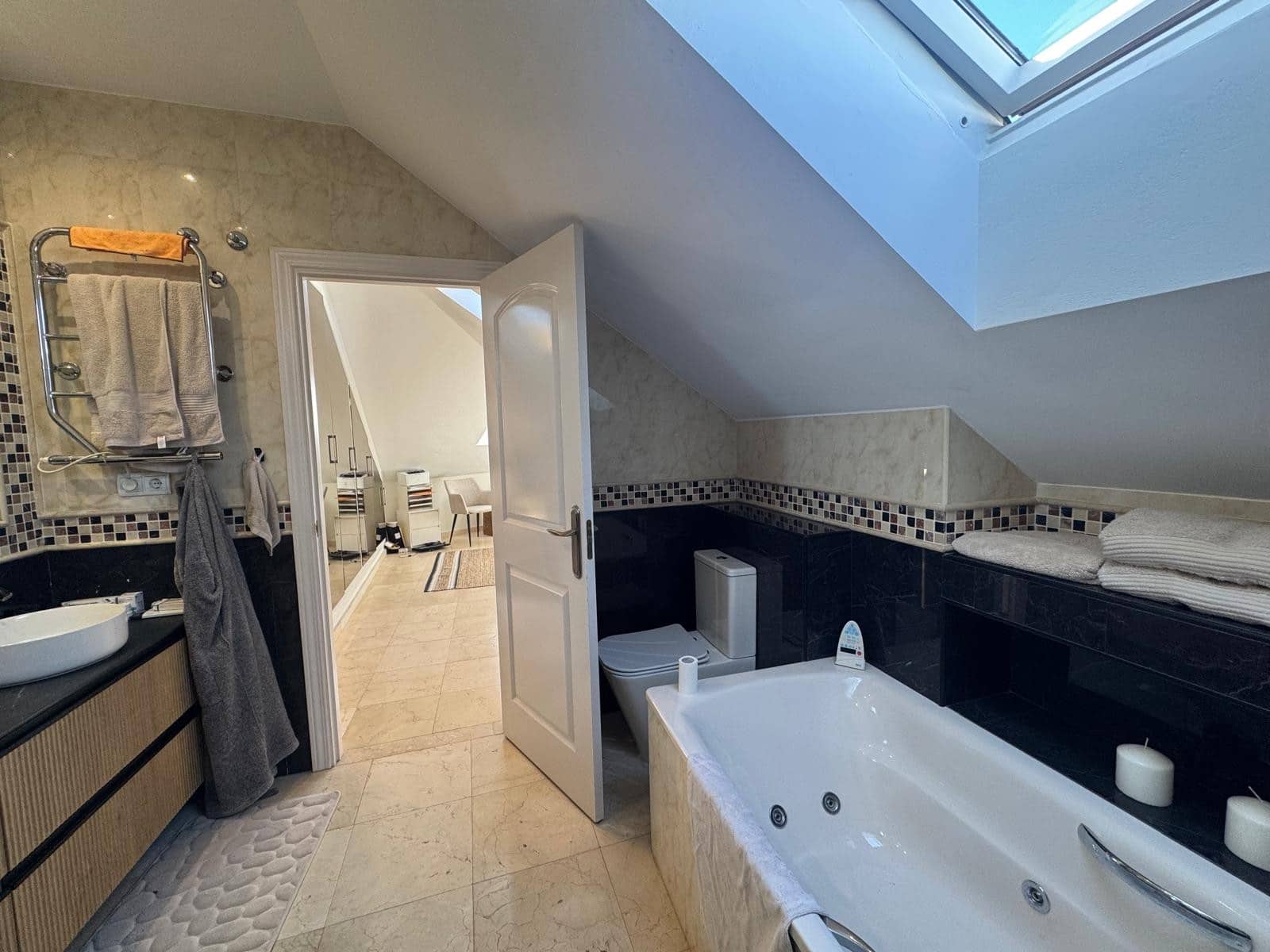 1 bedroom Penthouse for sale in San Pedro de Alcantara - € 450,000 (Ref: 9607586)