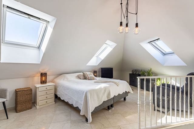 1 chambre Penthouse à vendre à San Pedro de Alcantara, Marbella - 450 000 € (Ref: 9607586)