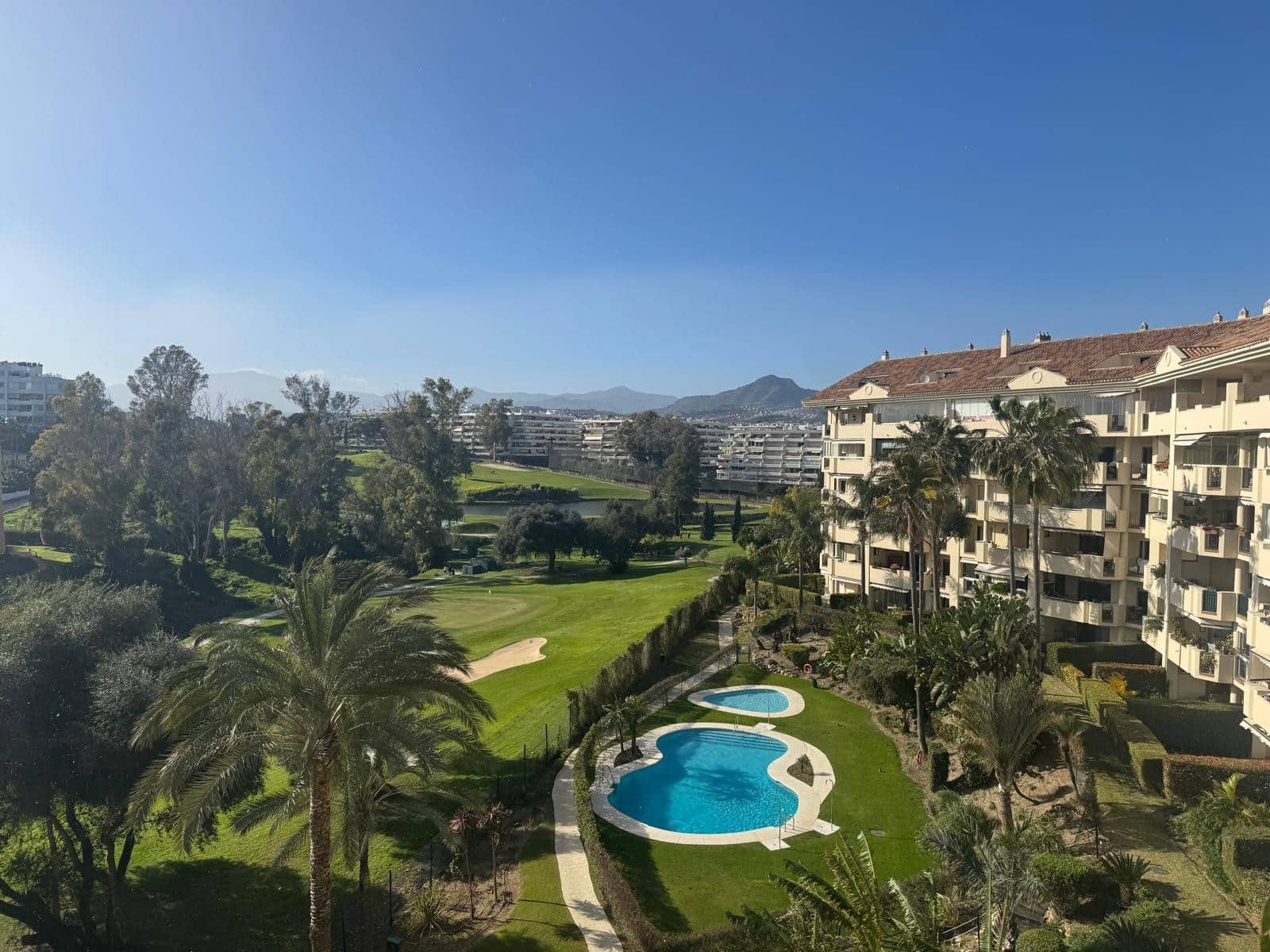 2 sovrum Lägenhet till salu i Guadalmina med pool garage - 436 500 € (Ref: 9611161)