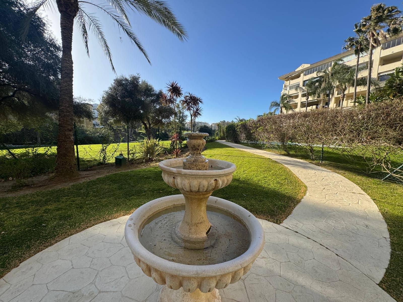 2 sovrum Lägenhet till salu i Guadalmina med pool garage - 436 500 € (Ref: 9611161)