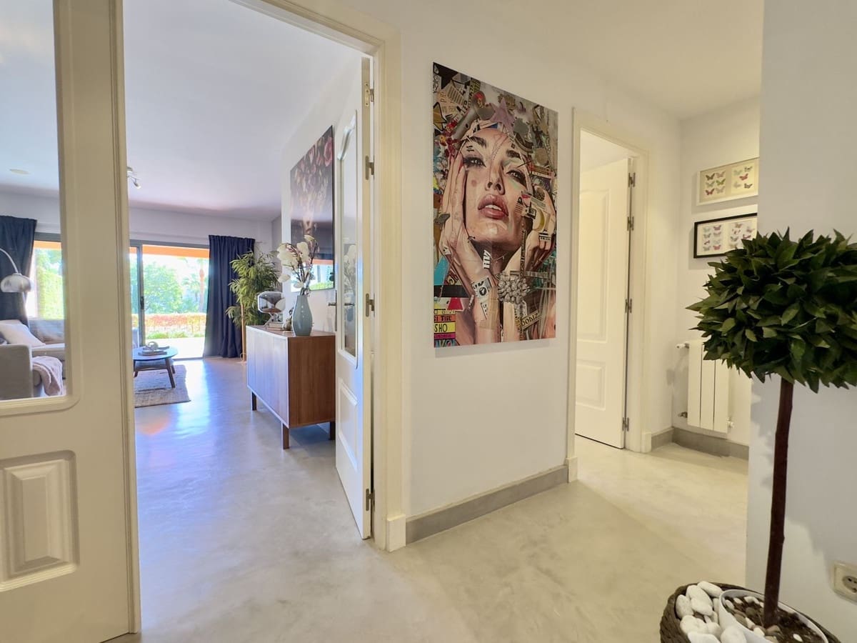 2 soverom Leilighet til salgs i Benahavis med svømmebasseng garasje - € 550 000 (Ref: 9651267)