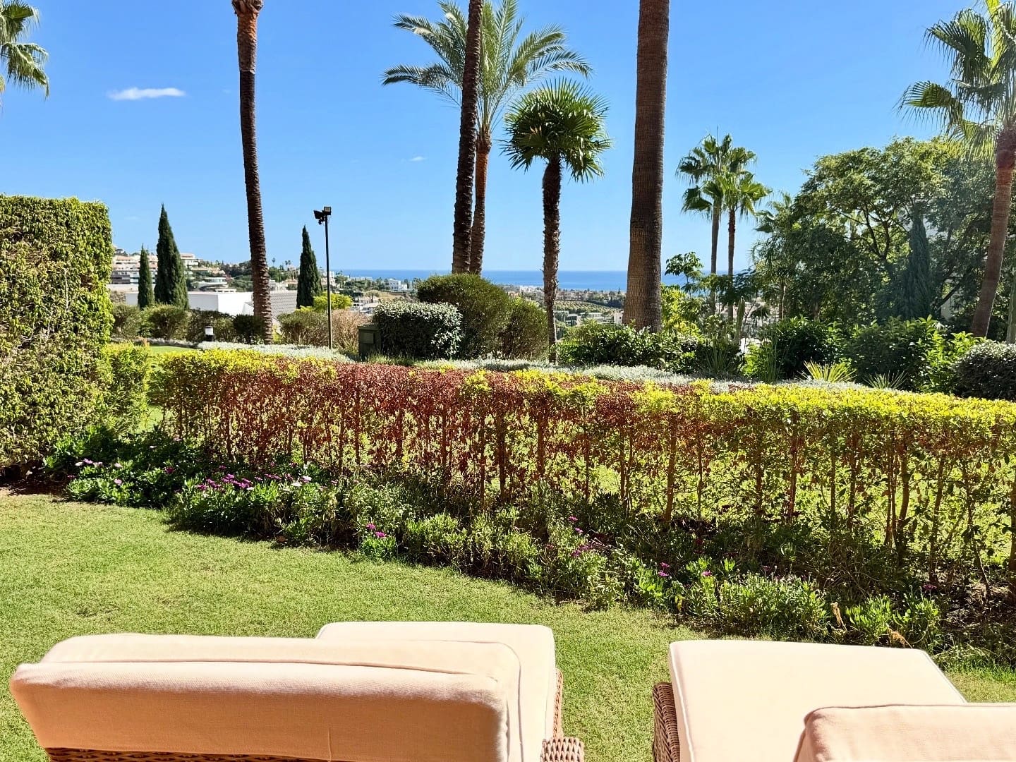 2 soverom Leilighet til salgs i Benahavis med svømmebasseng garasje - € 550 000 (Ref: 9651267)