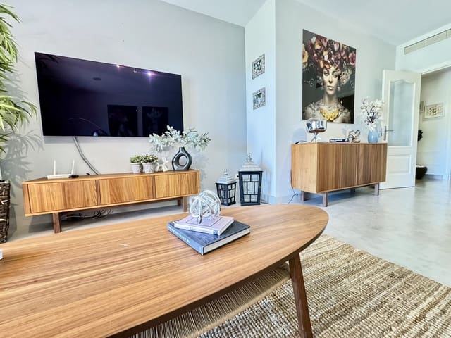 2 soverom Leilighet til salgs i Los Flamingos, Benahavís med svømmebasseng garasje - € 550 000 (Ref: 9651267)