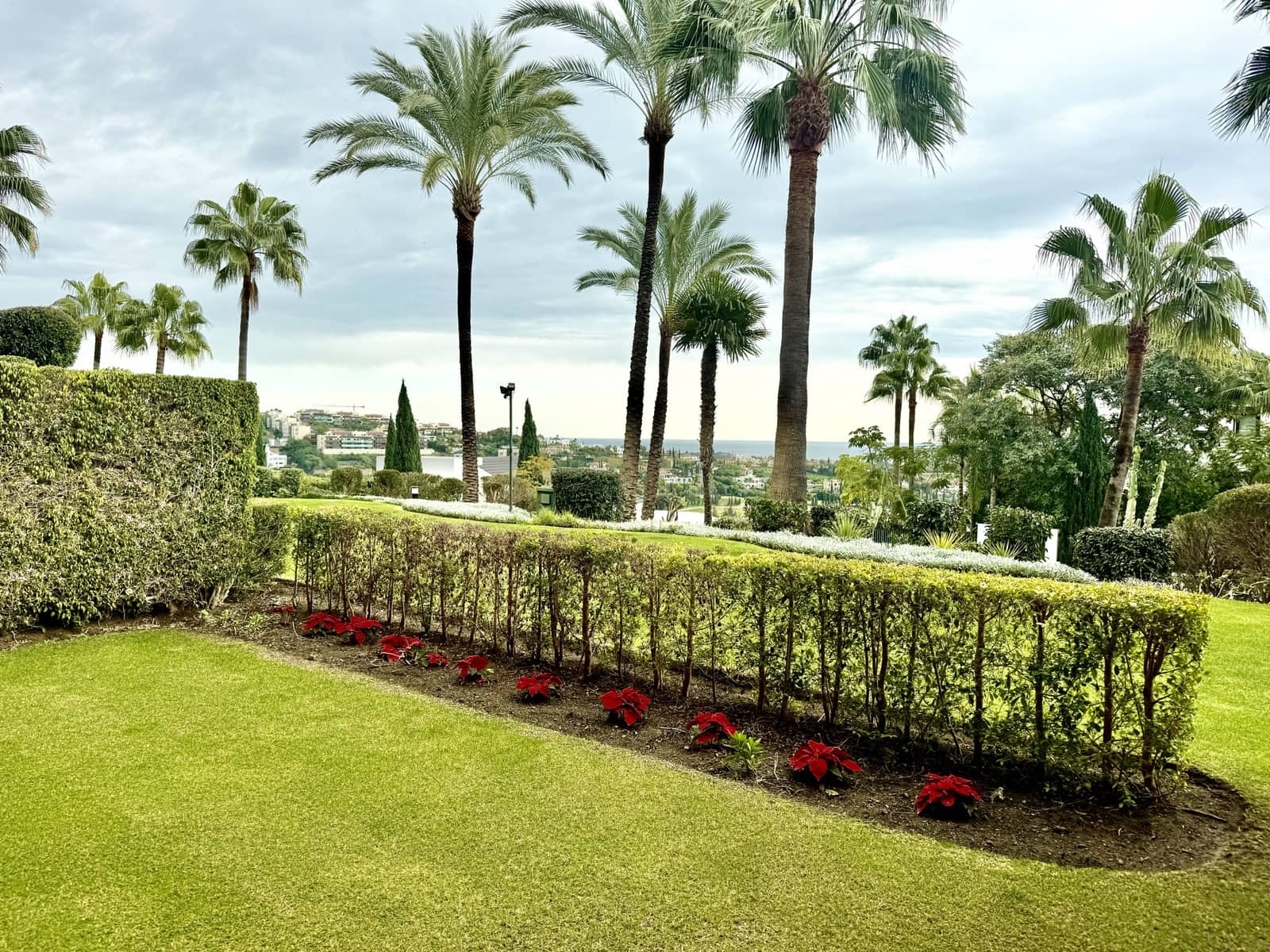 2 soverom Leilighet til salgs i Benahavis med svømmebasseng garasje - € 550 000 (Ref: 9651267)