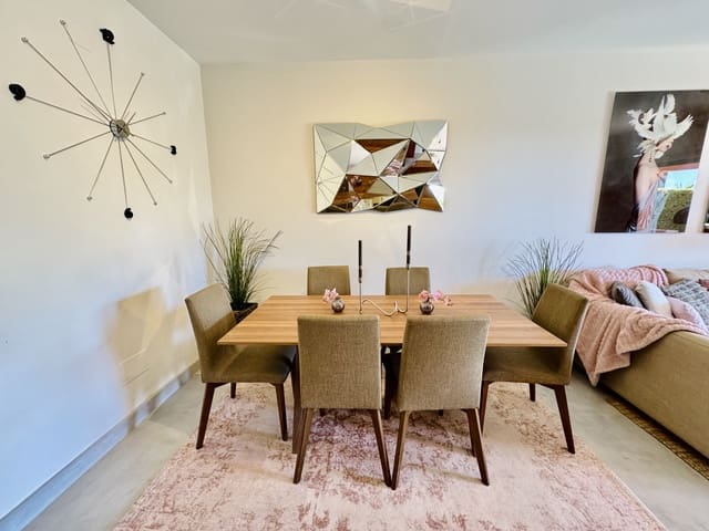 2 soveværelse Lejlighed til salg i Los Flamingos, Benahavís med swimmingpool garage - € 550.000 (Ref: 9651267)