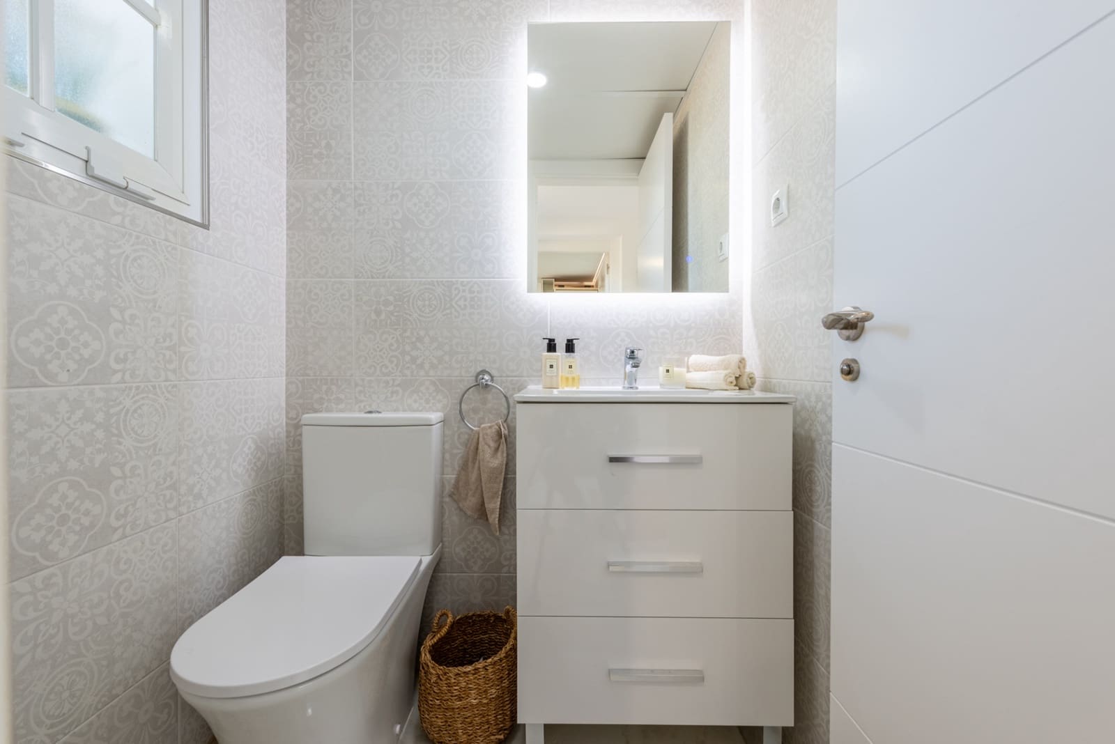 Casa de 4 habitaciones en Estepona en venta con piscina garaje - 550.000 € (Ref: 9666124)