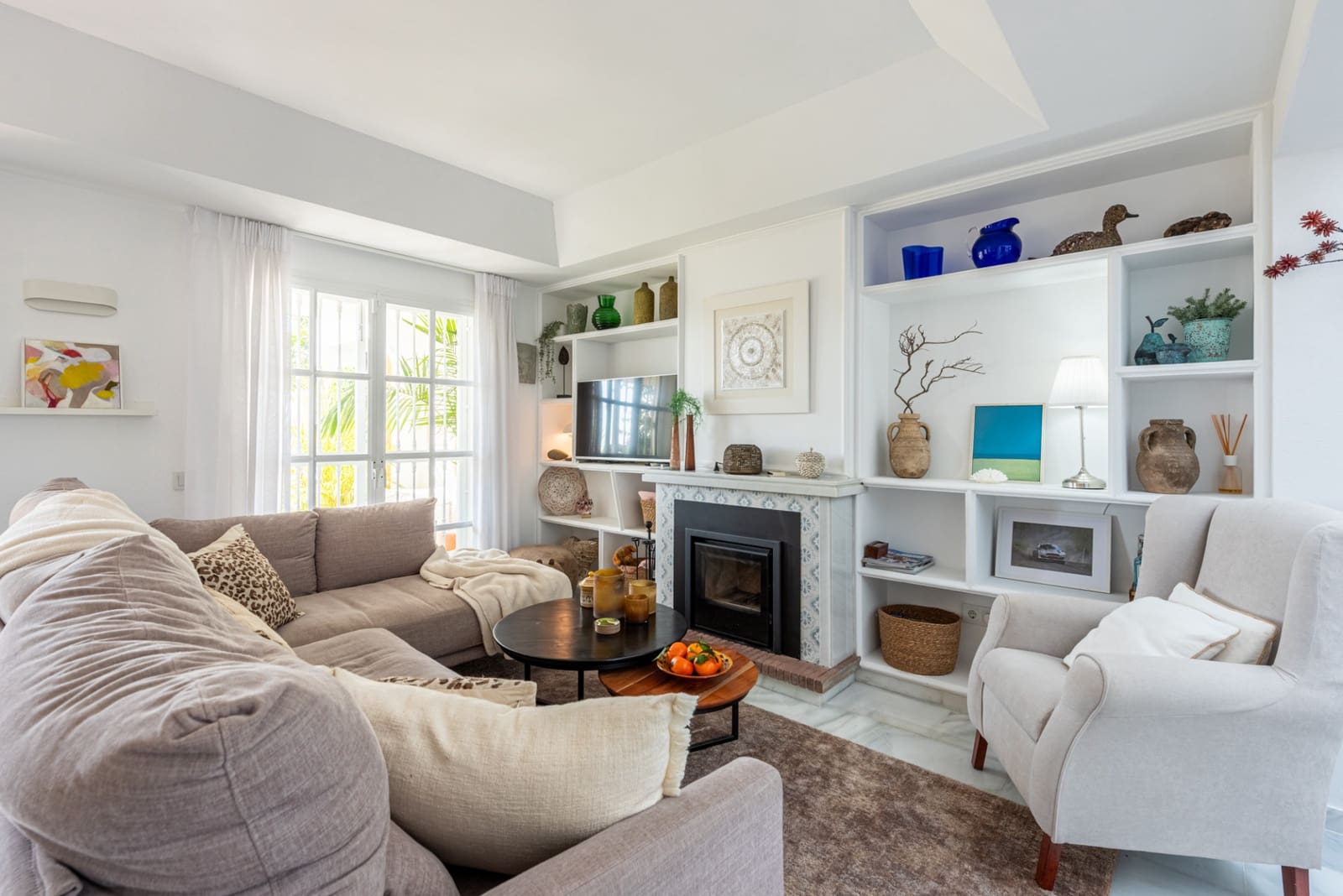 Casa de 4 habitaciones en Estepona en venta con piscina garaje - 550.000 € (Ref: 9666124)