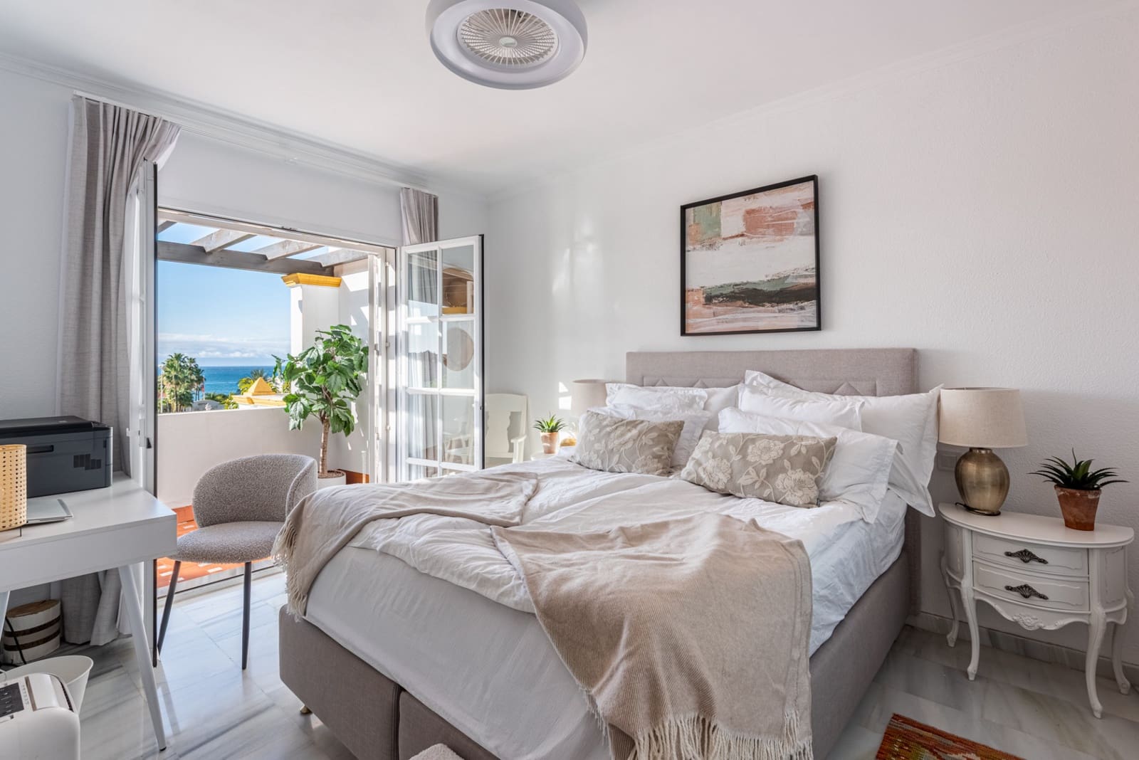 Casa de 4 habitaciones en Estepona en venta con piscina garaje - 550.000 € (Ref: 9666124)