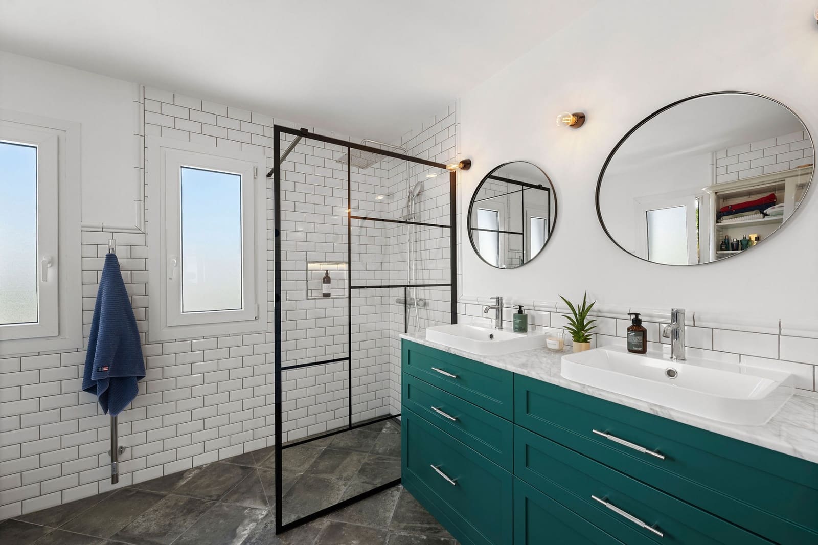 4 slaapkamer Villa te koop in Estepona met zwembad garage - € 1.690.000 (Ref: 9726433)