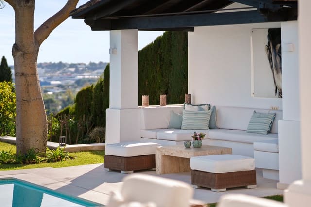 4 Zimmer Villa zu verkaufen in Los Naranjos, Marbella mit Pool Garage - 4.390.000 € (Ref: 9747742)