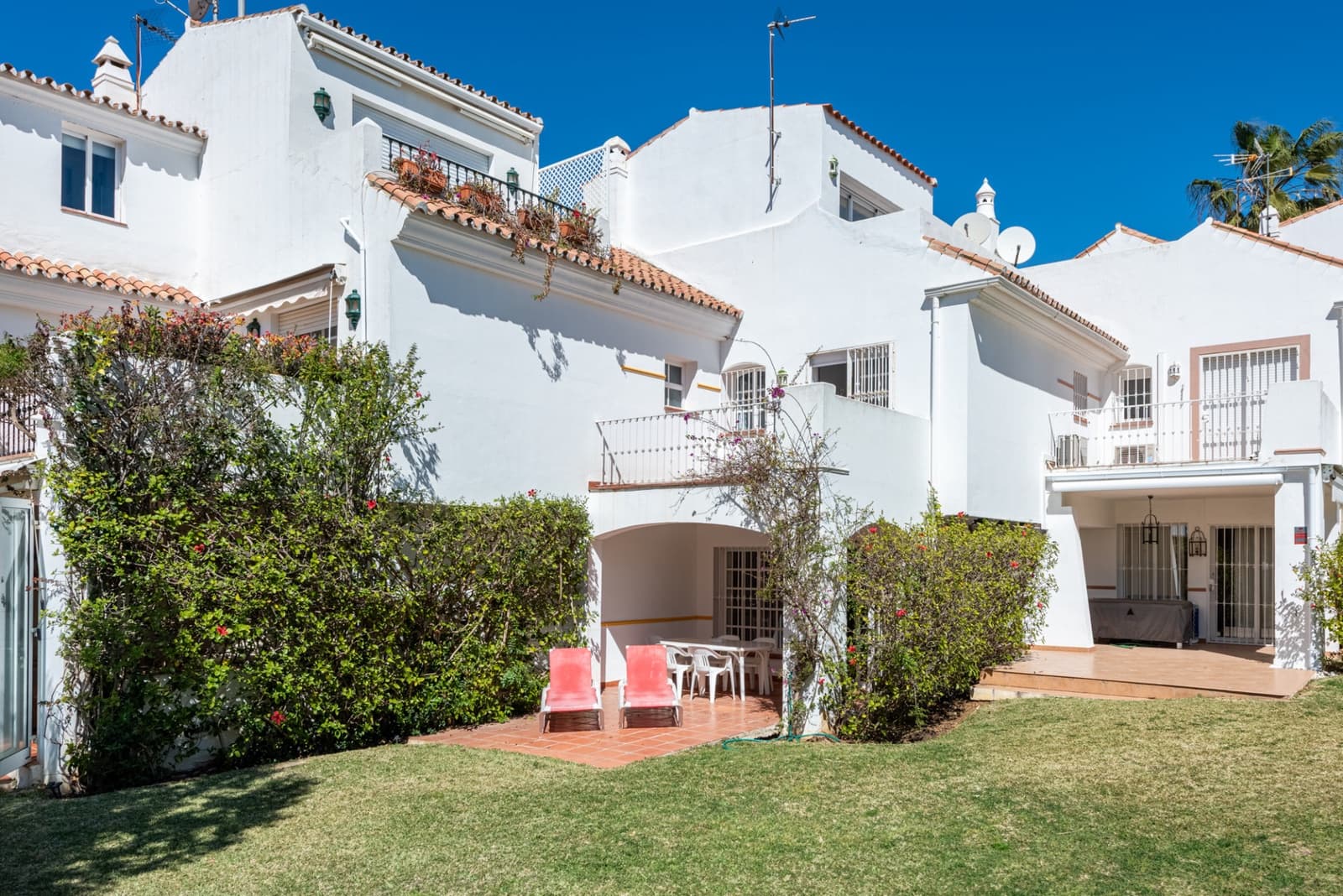 4 soverom Hus til salgs i Atalaya-Isdabe med svømmebasseng garasje - € 499 000 (Ref: 9755503)