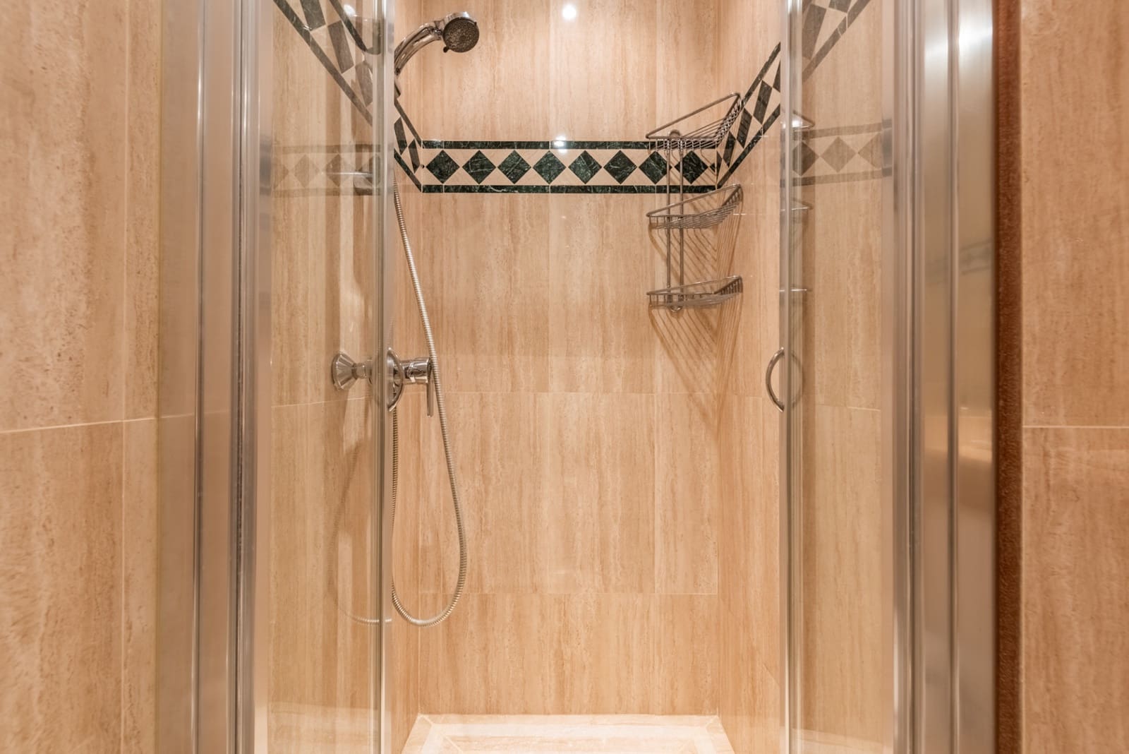 Apartamento de 3 habitaciones en Marbella en venta con piscina garaje - 1.150.000 € (Ref: 9772837)