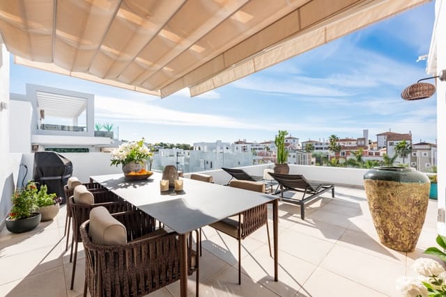 3 sypialnia Penthouse na sprzedaż w Paraiso - Barronal, Estepona z basenem garażem - 1 000 000 € (Ref: 9777846)