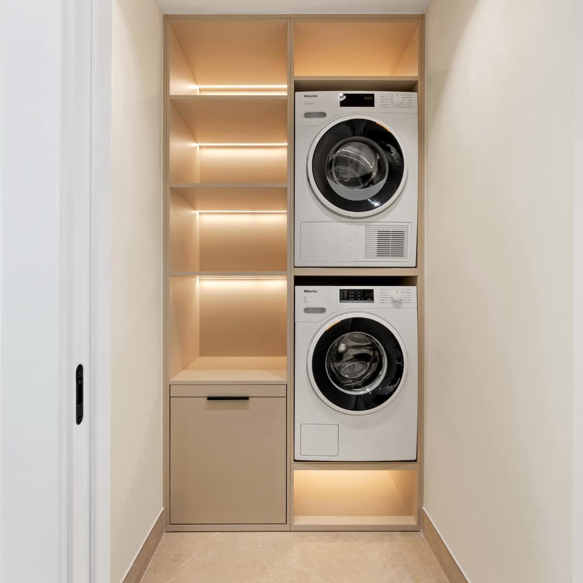 3 chambre Appartement à vendre à Costalita avec piscine garage - 1 495 000 € (Ref: 9780311)