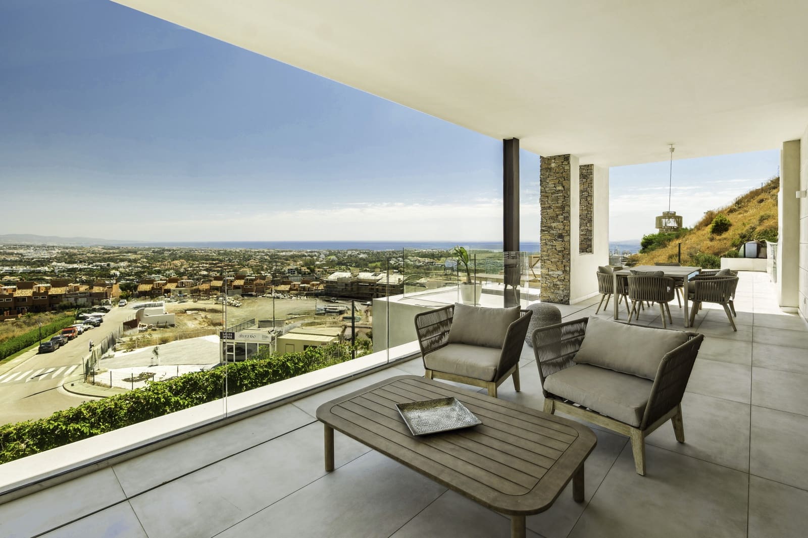 4 slaapkamer Villa te koop in Benahavis met zwembad garage - € 1.890.000 (Ref: 9794363)