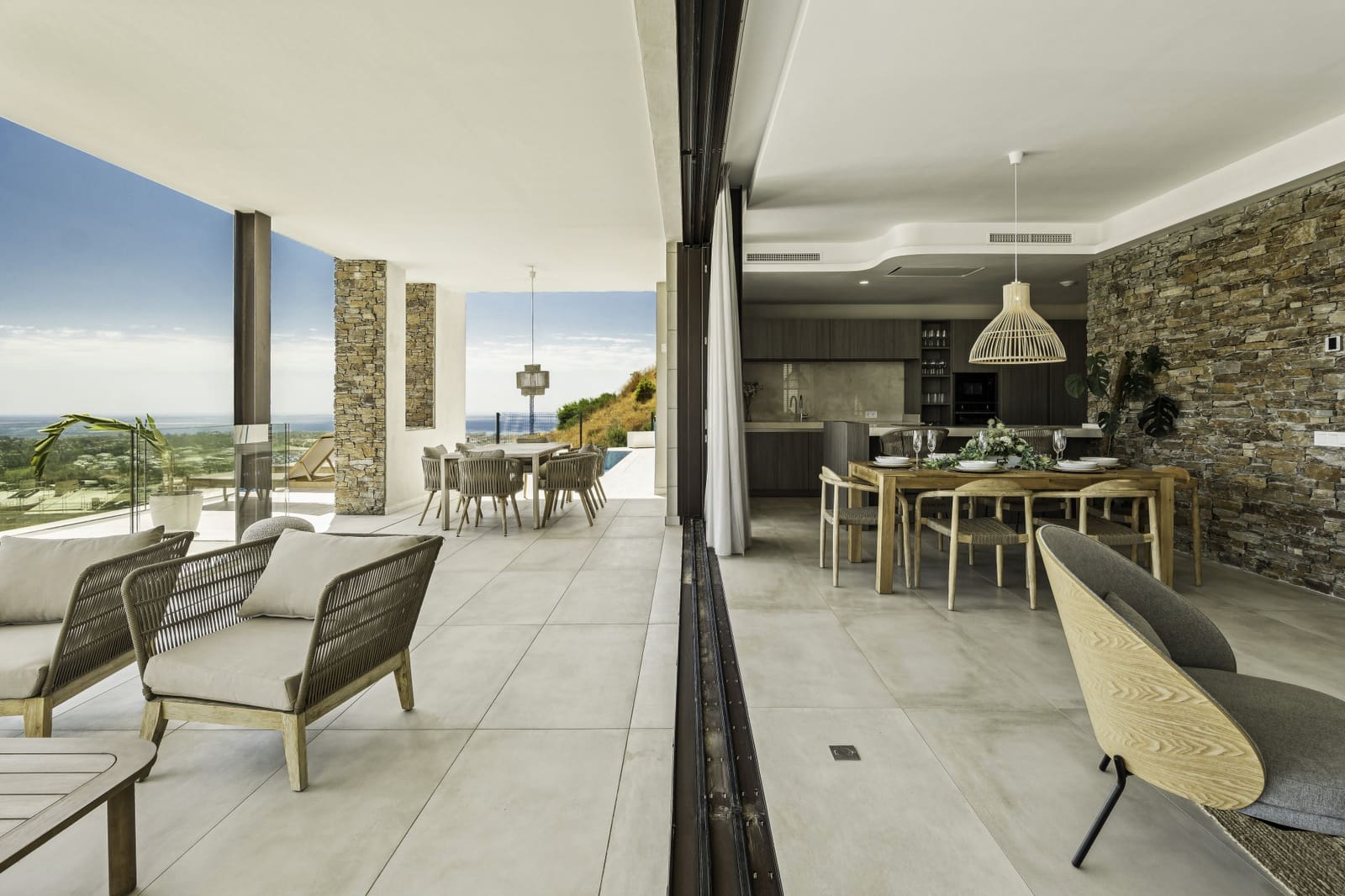 4 slaapkamer Villa te koop in Benahavis met zwembad garage - € 1.890.000 (Ref: 9794363)