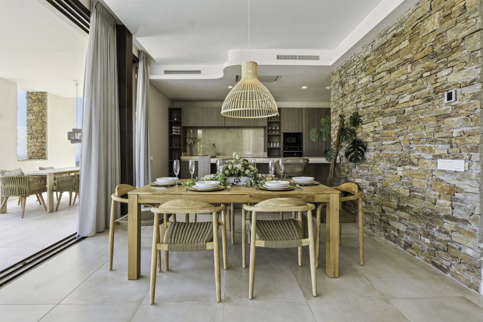 4 slaapkamer Villa te koop in Benahavis met zwembad garage - € 1.790.000 (Ref: 9794363)