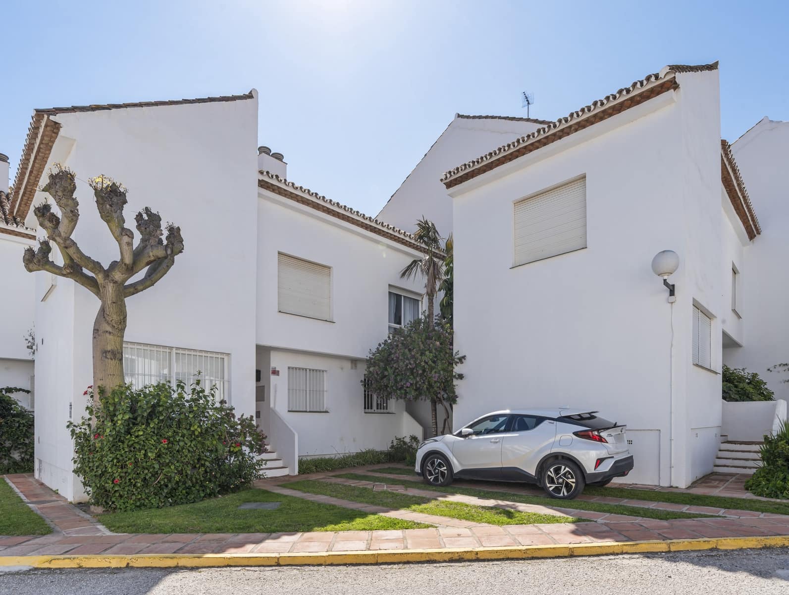 3 slaapkamer Huis te koop in Estepona met zwembad garage - € 619.000 (Ref: 9794365)
