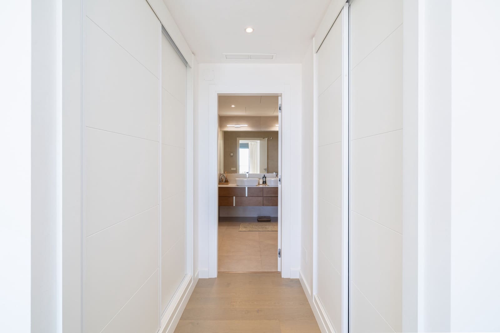 2 slaapkamer Penthouse te koop in Benahavis met zwembad garage - € 750.000 (Ref: 9794367)