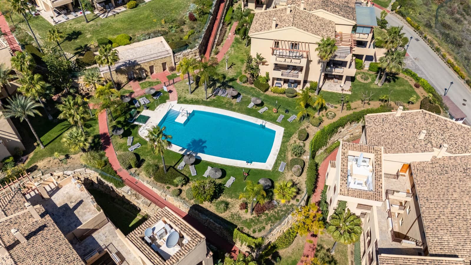 2 soveværelse Penthouse til salg i Benahavis med swimmingpool garage - € 750.000 (Ref: 9794367)