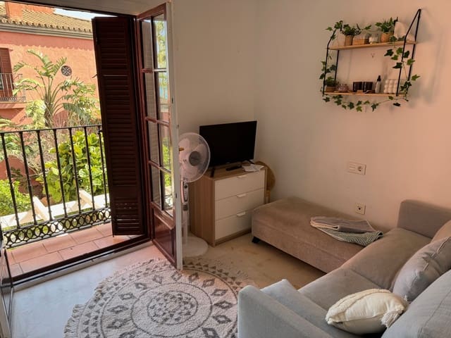 Casa de 3 habitaciones en Guadalobón, Estepona en venta con piscina garaje - 549.000 € (Ref: 9794368)