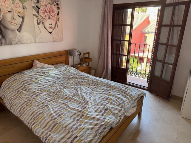 Casa de 3 habitaciones en Guadalobón, Estepona en venta con piscina garaje - 549.000 € (Ref: 9794368)