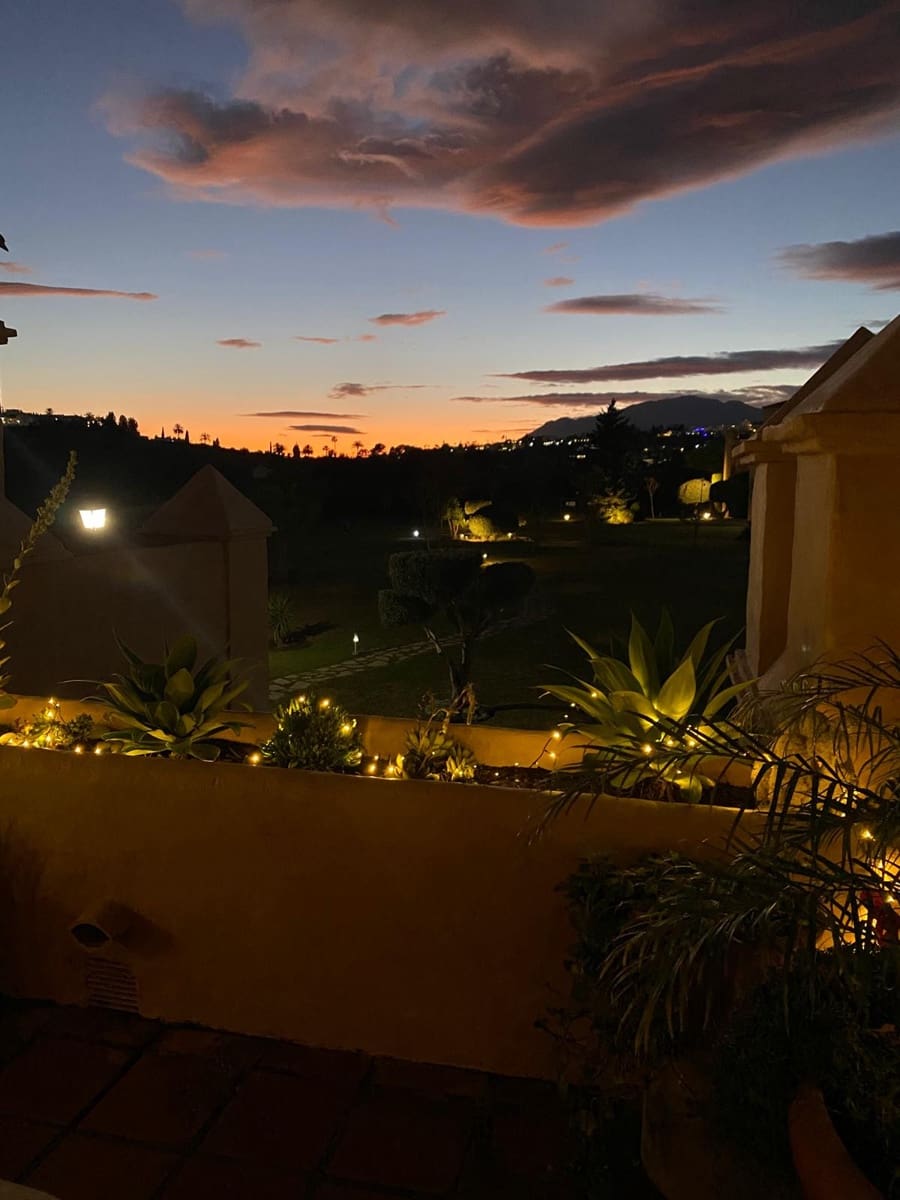 3 sovrum Takvåning till salu i El Paraiso med pool garage - 835 000 € (Ref: 9794369)