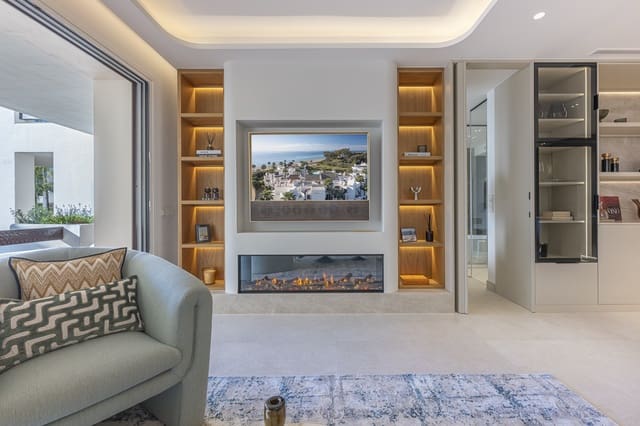 3 bedroom Apartment for sale in El Velerín, Estepona with pool garage - € 1,895,000 (Ref: 9794370)