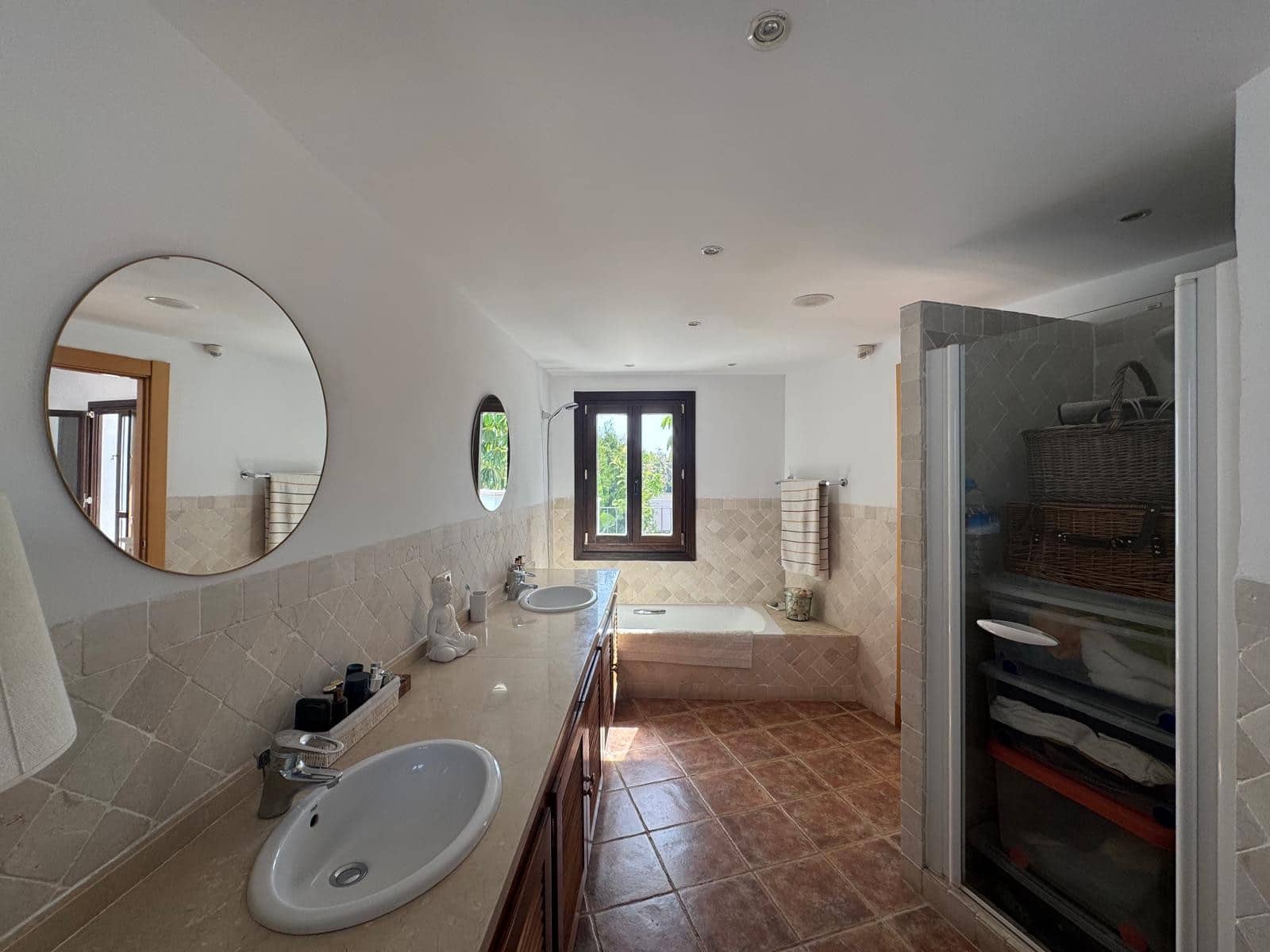 3 soveværelse Byhus til salg i El Paraiso med swimmingpool garage - € 749.000 (Ref: 9807851)