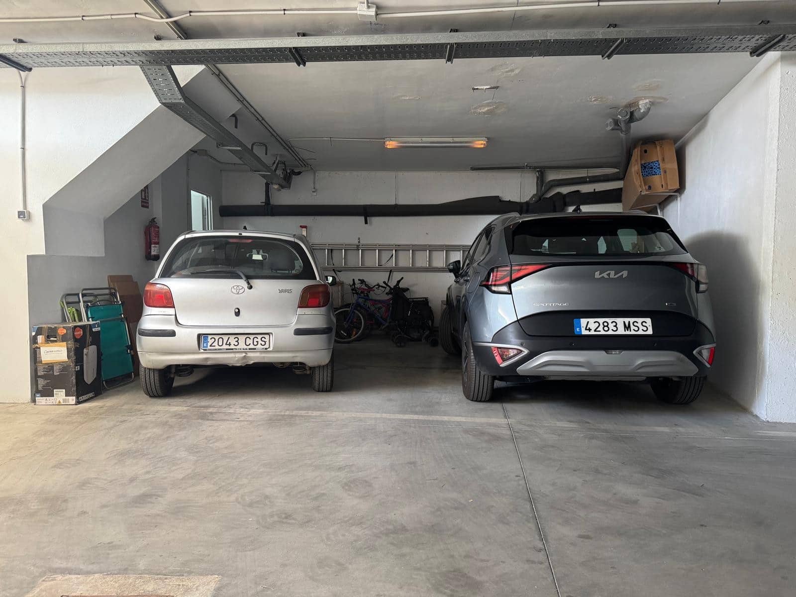 3 soveværelse Byhus til salg i El Paraiso med swimmingpool garage - € 749.000 (Ref: 9807851)