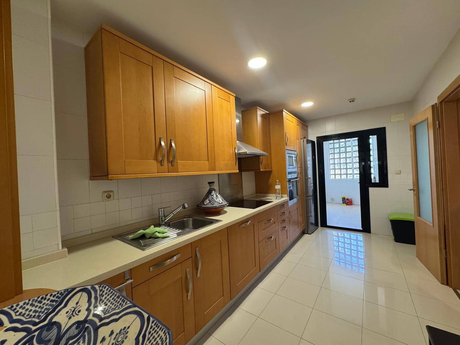 2 bedroom Apartment for sale in Marbella with pool garage - € 760,000 (Ref: 9824767)