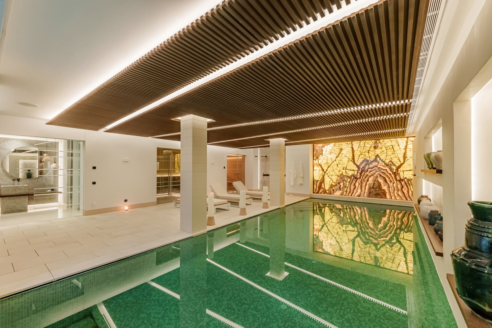 8 sypialnia Willa na sprzedaż w Benahavis z basenem garażem - 18 650 000 € (Ref: 9828832)