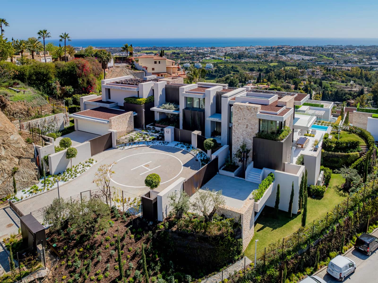 8 sypialnia Willa na sprzedaż w Benahavis z basenem garażem - 18 650 000 € (Ref: 9828832)
