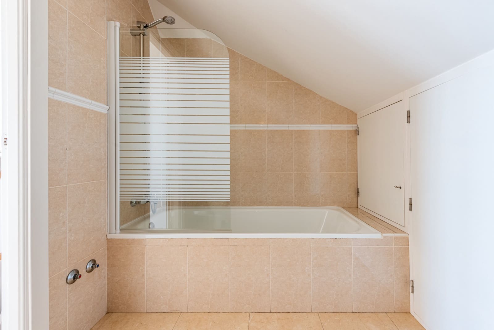 3 camera da letto Attico in vendita in New Golden Mile con piscina garage - 335.000 € (Rif: 9833503)