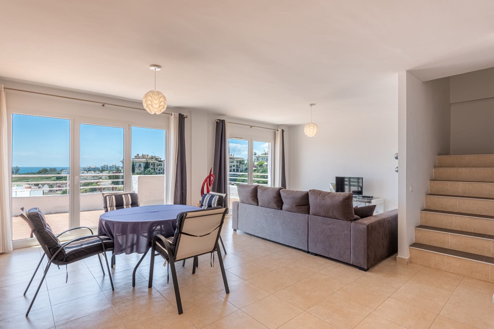 3 camera da letto Attico in vendita in New Golden Mile con piscina garage - 335.000 € (Rif: 9833503)