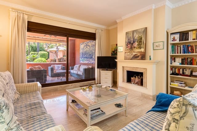 2 Zimmer Apartment zu verkaufen in Atalaya-Isdabe, Estepona mit Pool Garage - 580.000 € (Ref: 9833505)
