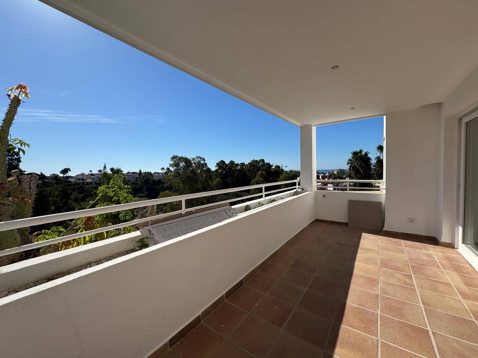 2 sovrum Lägenhet till salu i Atalaya-Isdabe med pool garage - 379 000 € (Ref: 9864988)