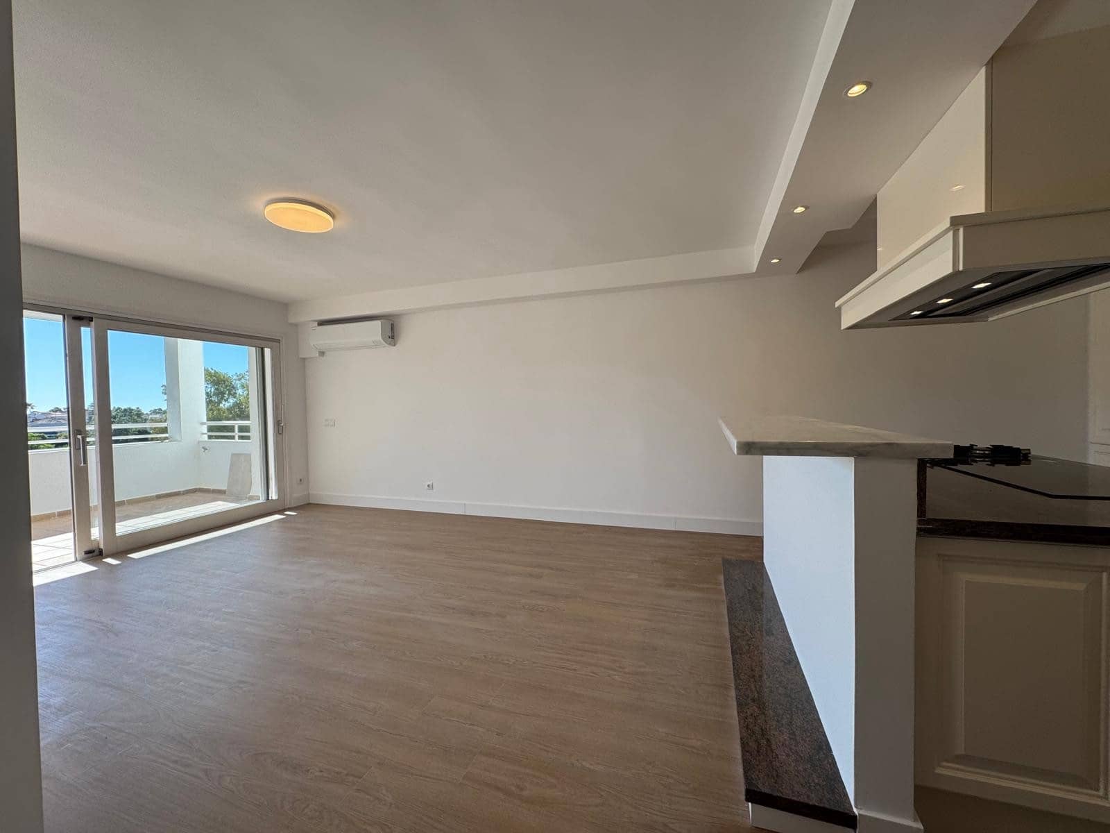 2 sovrum Lägenhet till salu i Atalaya-Isdabe med pool garage - 379 000 € (Ref: 9864988)