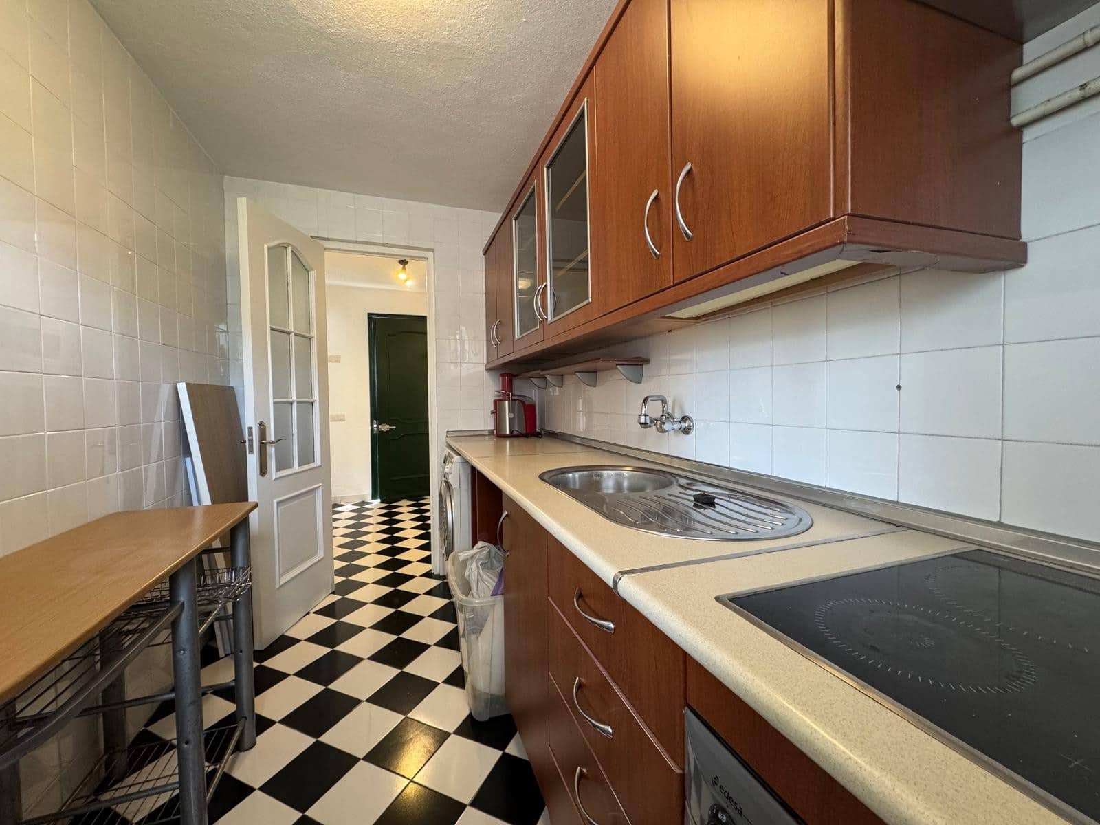 2 slaapkamer Appartement te koop in Istan met garage - € 158.000 (Ref: 9904212)