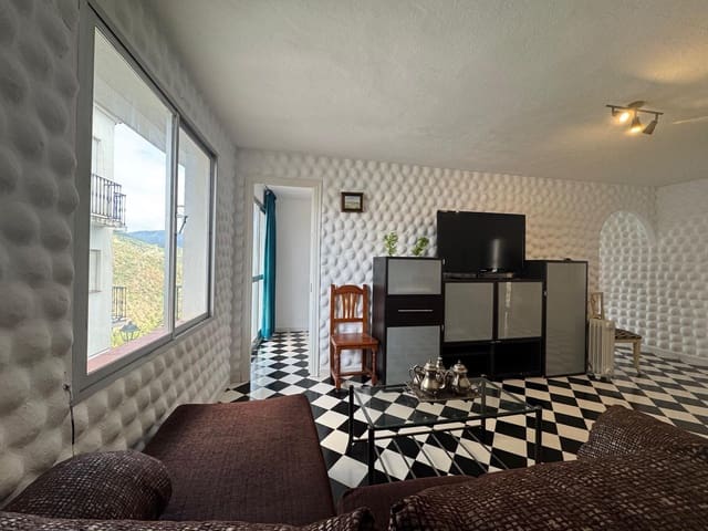 2 slaapkamer Appartement te koop in Istán met garage - € 158.000 (Ref: 9904212)
