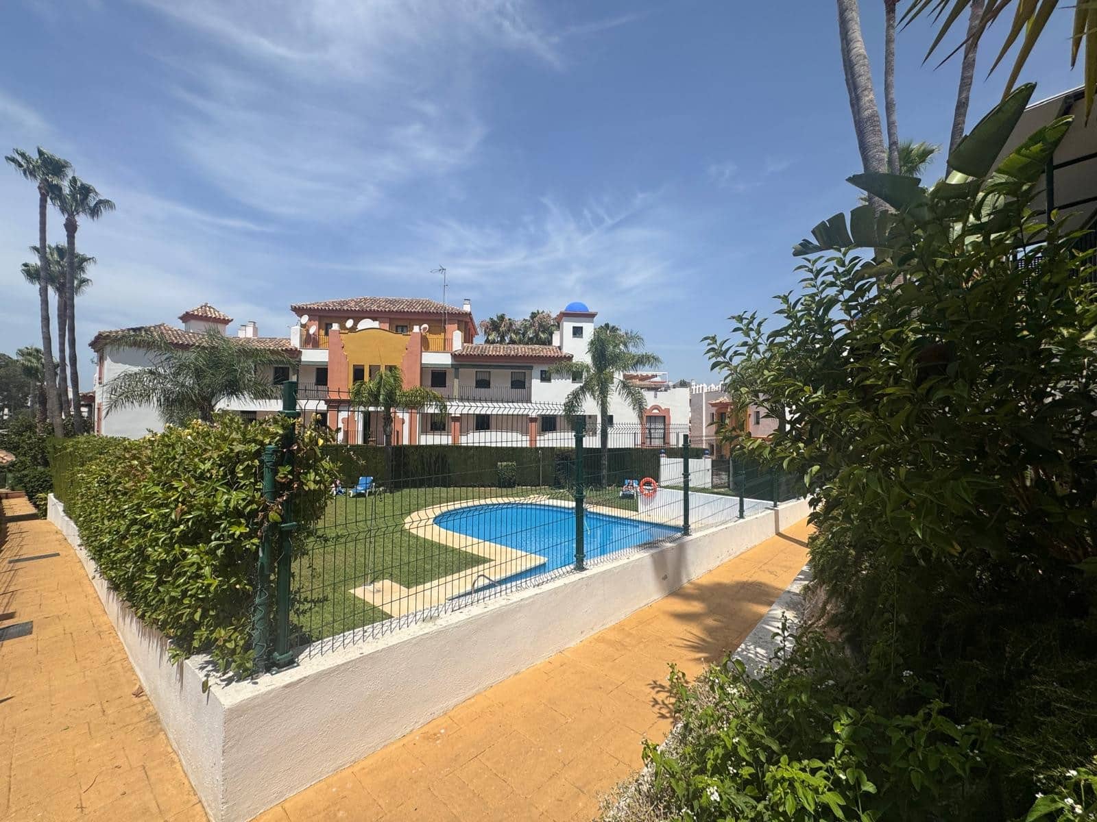 3 Zimmer Penthouse zu verkaufen in Estepona mit Pool Garage - 560.000 € (Ref: 9929001)