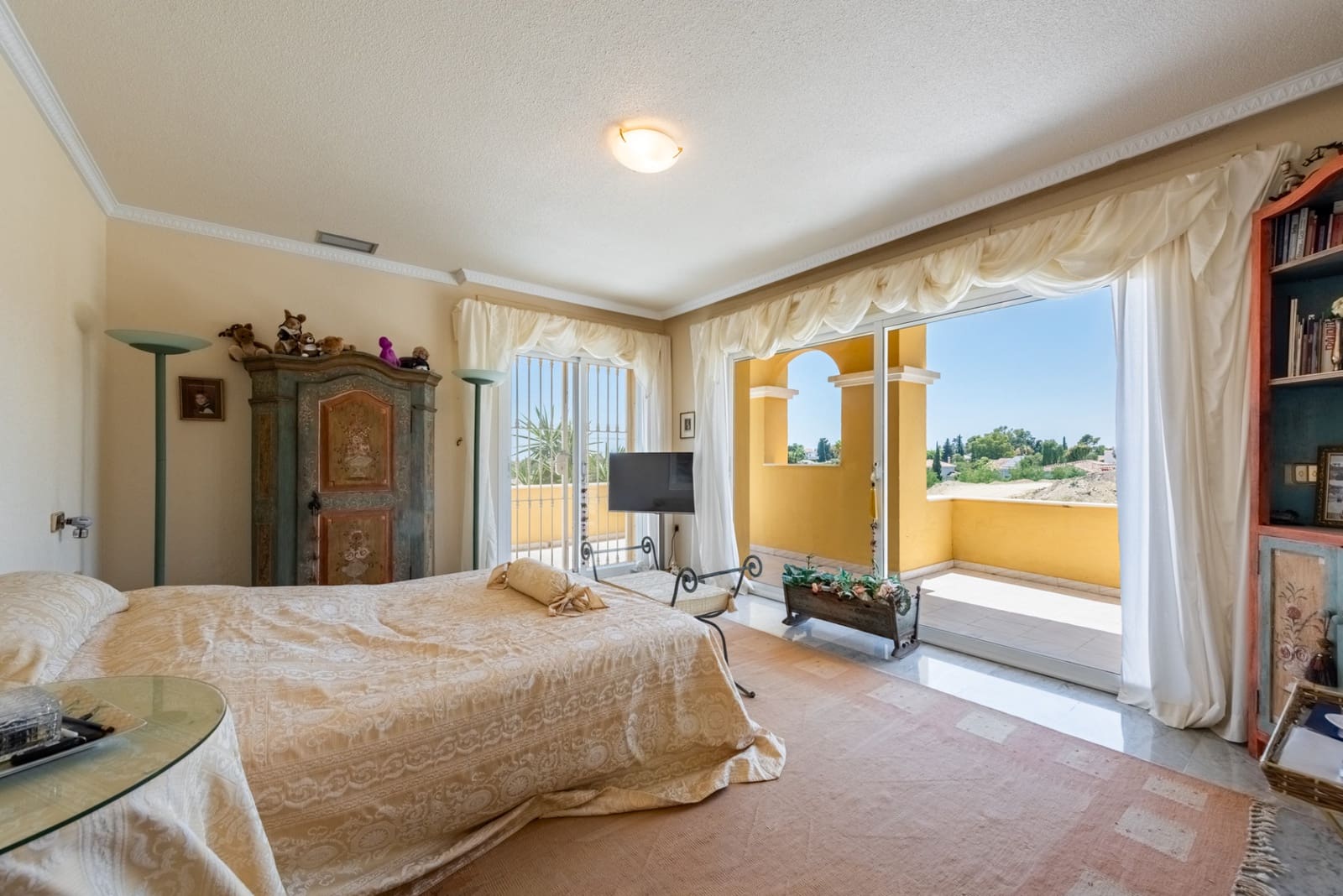 5 soveværelse Villa til salg i Estepona med swimmingpool garage - € 1.295.000 (Ref: 9947451)