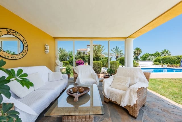 5 soveværelse Villa til salg i Nueva Atalaya, Estepona med swimmingpool garage - € 1.295.000 (Ref: 9947451)