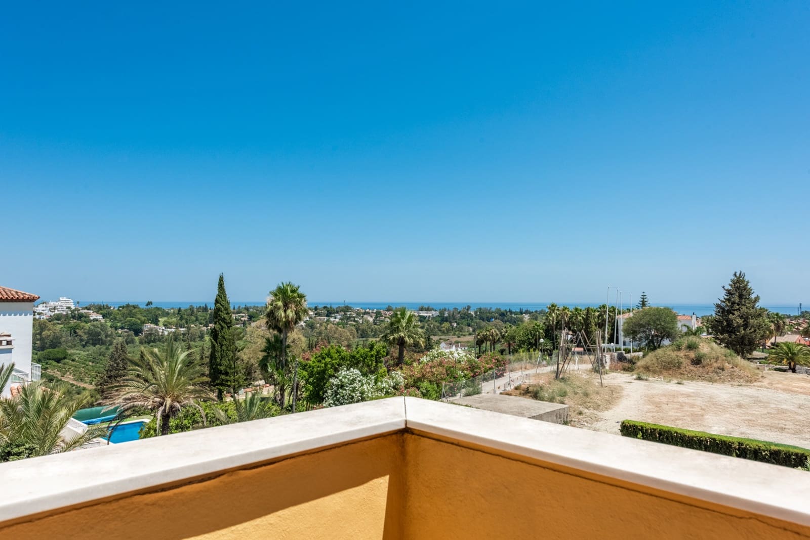 5 soveværelse Villa til salg i Estepona med swimmingpool garage - € 1.295.000 (Ref: 9947451)