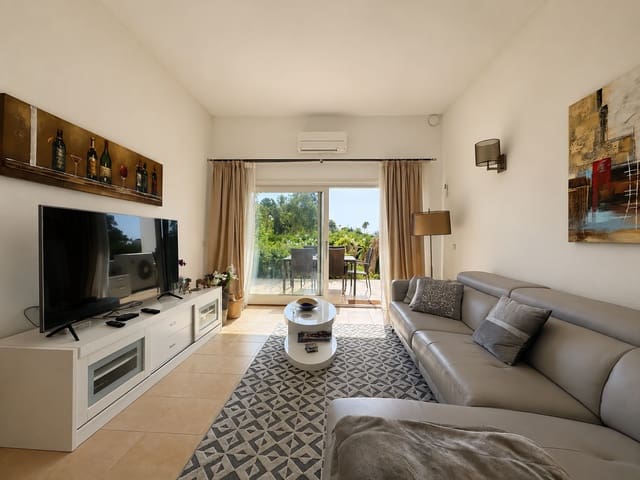 2 Zimmer Apartment zu verkaufen in Nueva Atalaya, Estepona mit Pool Garage - 310.000 € (Ref: 9952301)