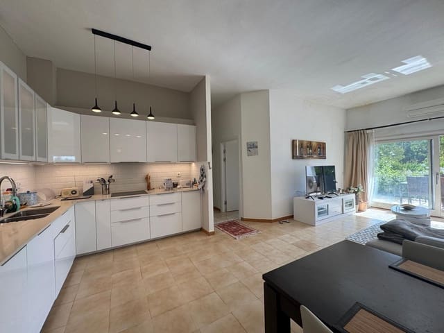 2 Zimmer Apartment zu verkaufen in Nueva Atalaya, Estepona mit Pool Garage - 310.000 € (Ref: 9952301)