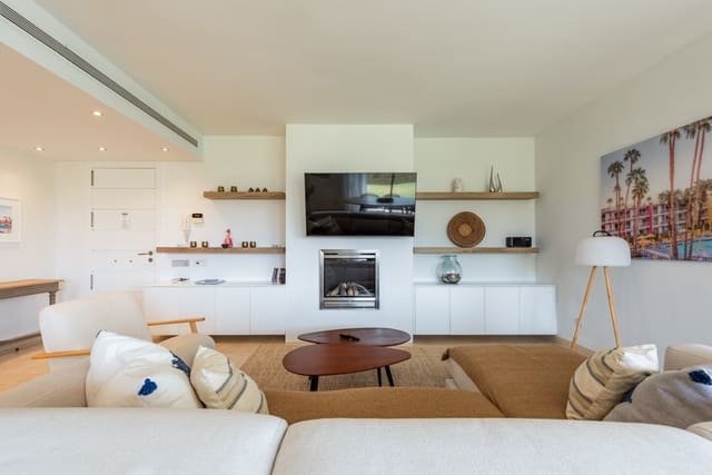 2 soverom Leilighet til salgs i Los Flamingos, Benahavís med svømmebasseng garasje - € 675 000 (Ref: 9990370)